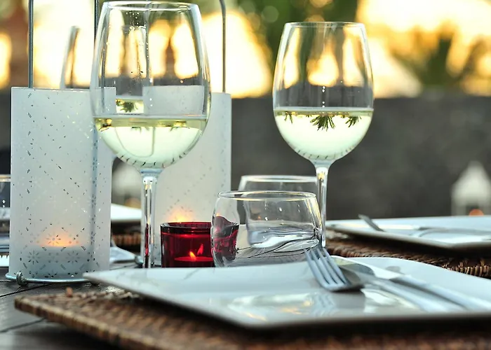 Beautiful 2 Bedrooms Sandover Private Pool Villa *